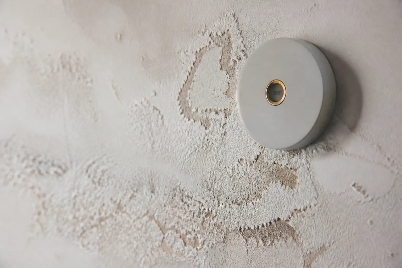 Mesure de l humidite d un mur a Rillieux-la-Pape